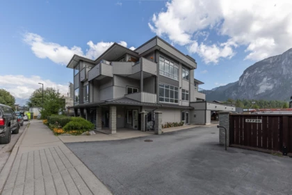 37738 Third Avenue, Squamish, BC, Pemberton — 2 bed other for sale