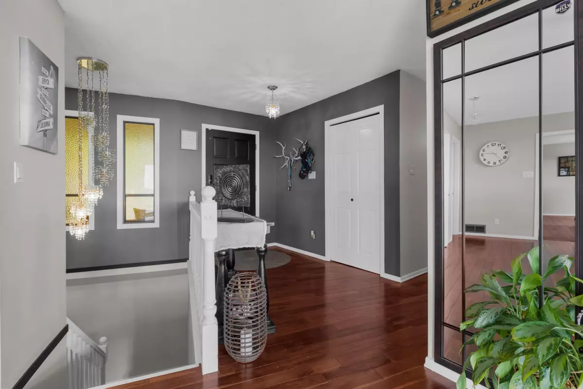 Dining Area Photo of 2581 Zurich Drive, Abbotsford, BC