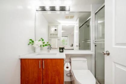 Mudroom Photo of 215 14960 102a Avenue, Surrey, BC