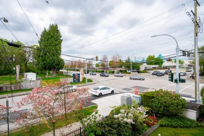 Swimming Pool Photo of 215 14960 102a Avenue, Surrey, BC