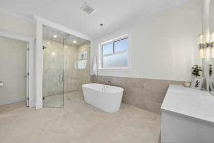 Mudroom Photo of 16111 108 Avenue, Surrey, BC