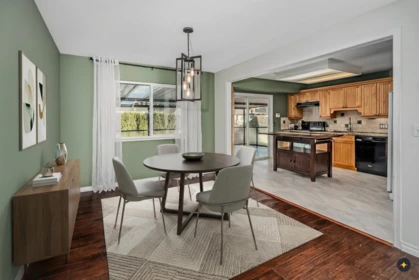Kitchen Island Photo of 15663 107a Avenue, Surrey, BC