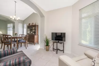 Basement Recreation Room Photo of 7 19649 53 Avenue, Langley, BC