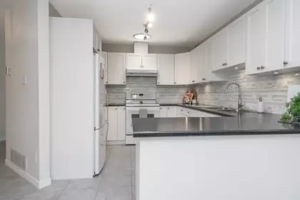 Mudroom Photo of 7 19649 53 Avenue, Langley, BC