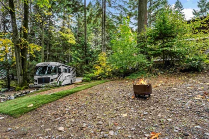Hot Tub / Spa Photo of 6326 Rockwell Drive, Harrison Hot Springs, BC