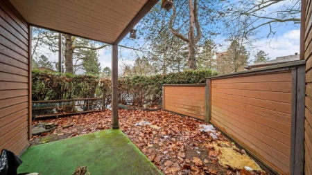 Kitchen Photo of 916 10620 150 Street, Surrey, BC