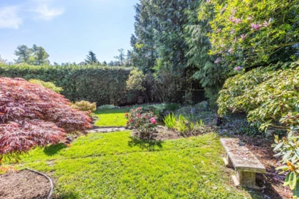 Front Yard Photo of 15442 Kilkee Place, Surrey, BC