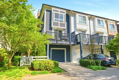 Garden / Landscaping Photo of 1 2423 Avon Place, Port Coquitlam, BC