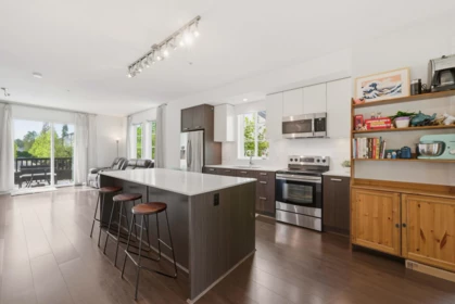 Kitchen Photo of 1 2423 Avon Place, Port Coquitlam, BC
