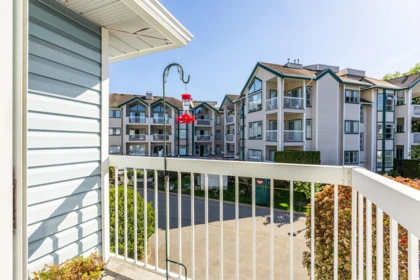 Basement Recreation Room Photo of 4 13919 70 Avenue, Surrey, BC