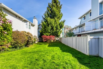 Hot Tub / Spa Photo of 4 13919 70 Avenue, Surrey, BC