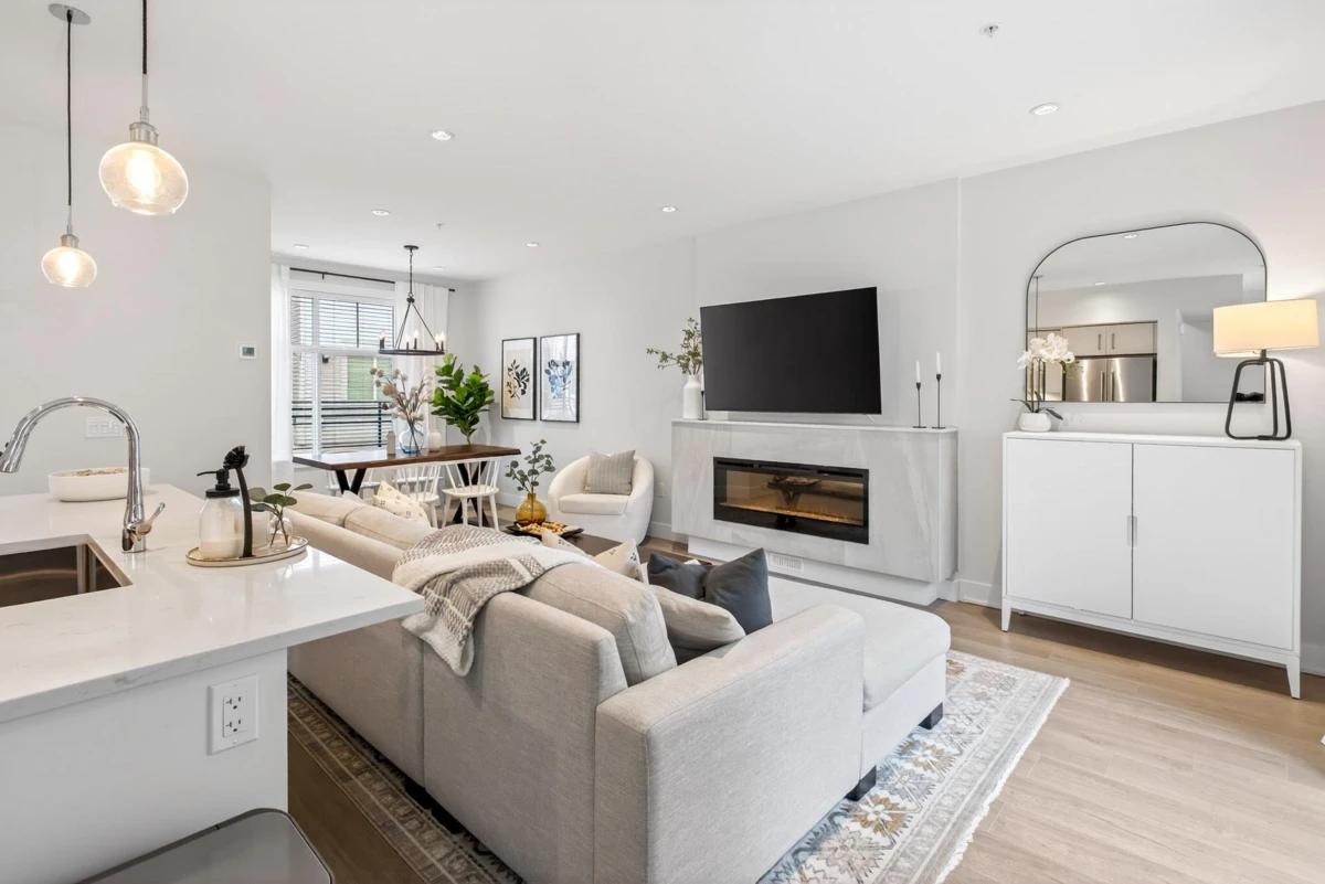 Living Room Photo of 31 22128 48a Avenue, Langley, BC