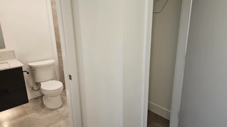 Primary Bathroom Photo of 316 2250 E 1 Avenue, Vancouver, BC