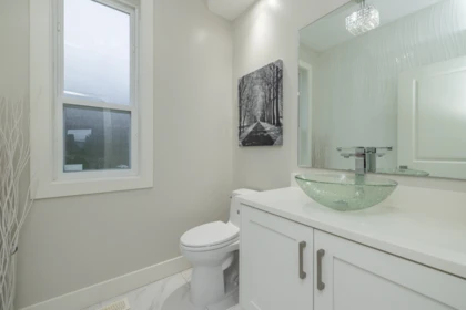Guest Bathroom Photo of 1025 Ranch Park Way, Coquitlam, BC