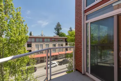 Hallway Photo of 406 3621 W 26th Avenue, Vancouver, BC