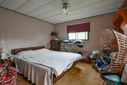 Walk-In Closet Photo of 106 45640 Watson Road, Chilliwack, BC