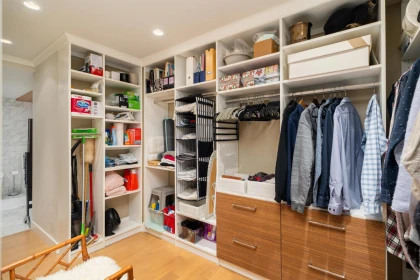 Laundry Room Photo of 1503 150 24th Street, West Vancouver, BC