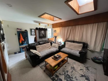 2025 Hillside Avenue, Coquitlam, BC, Coquitlam — Single Family Residence for sale