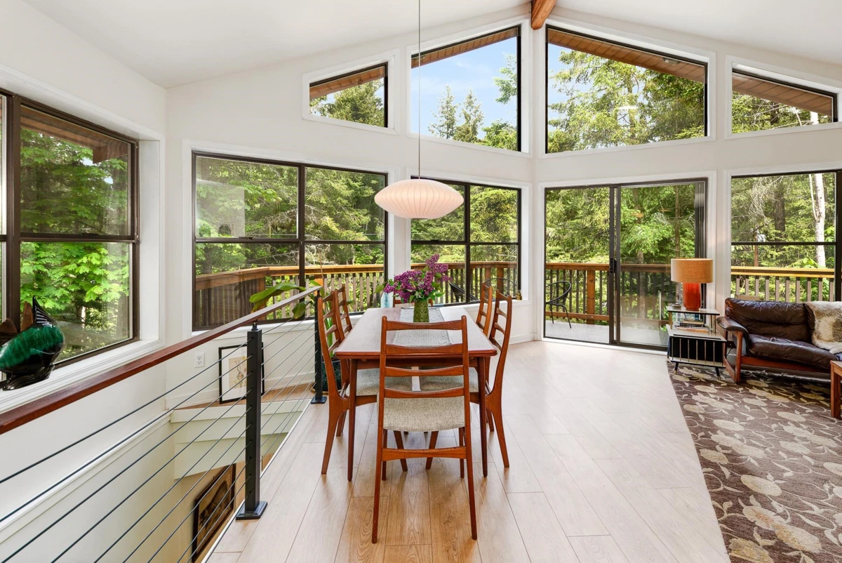 Family Room Photo of 310 Mariners Way, Mayne Island, BC