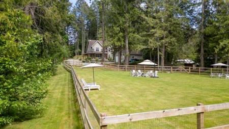 5626 Curran Road, Halfmoon Bay, BC, Halfmoon Bay — Single Family Residence for sale