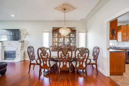 Breakfast Nook Photo of 12246 64a Avenue, Surrey, BC