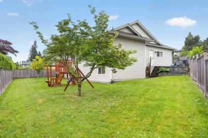 Community Amenities Photo (Clubhouse) of 16457 10a Avenue, Surrey, BC