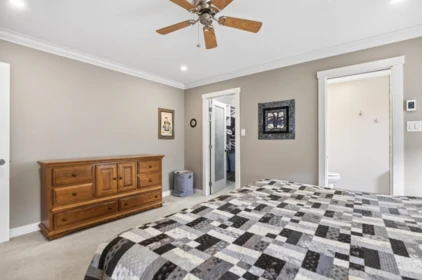 Entry Foyer Photo of 16457 10a Avenue, Surrey, BC