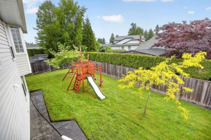 Fitness Center Photo Near 16457 10a Avenue, Surrey, BC
