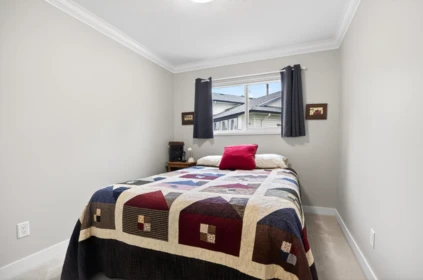 Garage Interior Photo of 16457 10a Avenue, Surrey, BC