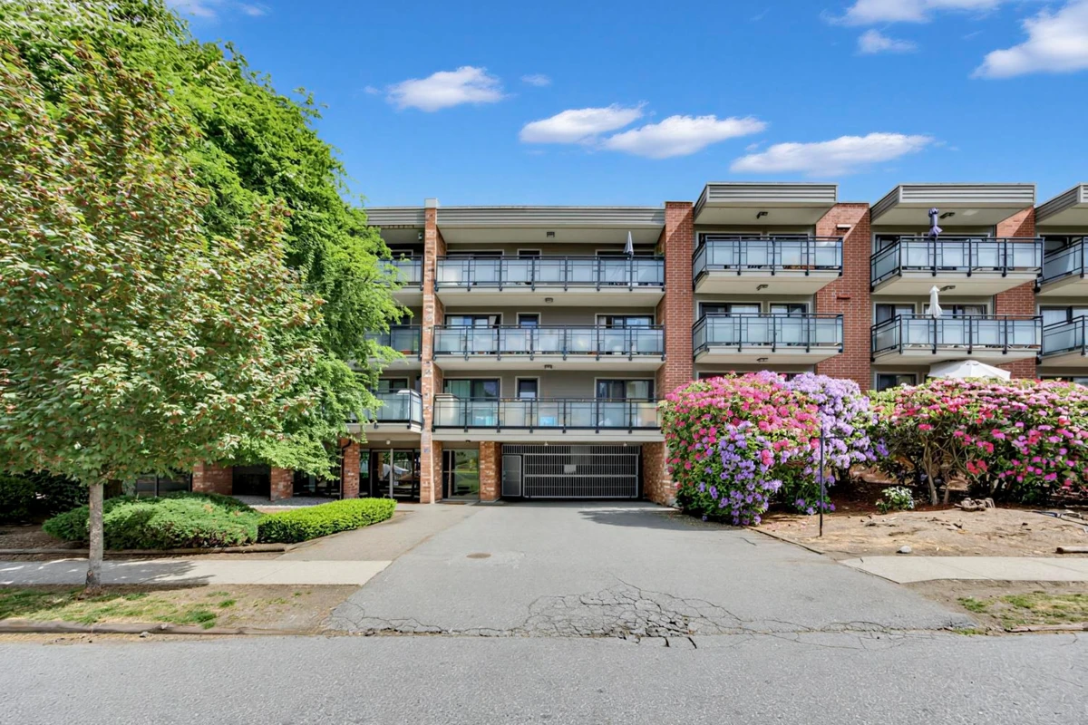 Family Room Photo of 310 360 E 2nd Street, North Vancouver, BC