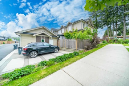 20411 76 Avenue, Langley, BC, Langley — Half Duplex for sale