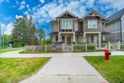 20411 76 Avenue, Langley, BC, Langley — Half Duplex for sale