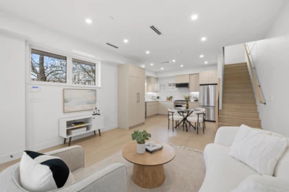 Kitchen Island Photo of 2133 E Pender Street, Vancouver, BC