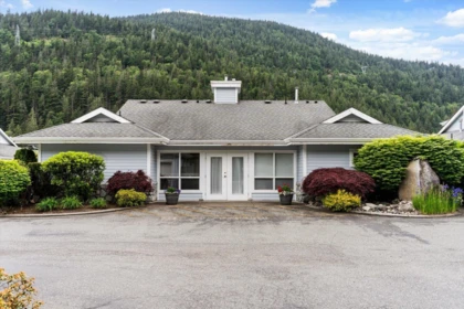 Swimming Pool Photo of 4 730 Mccombs Drive, Harrison Hot Springs, BC