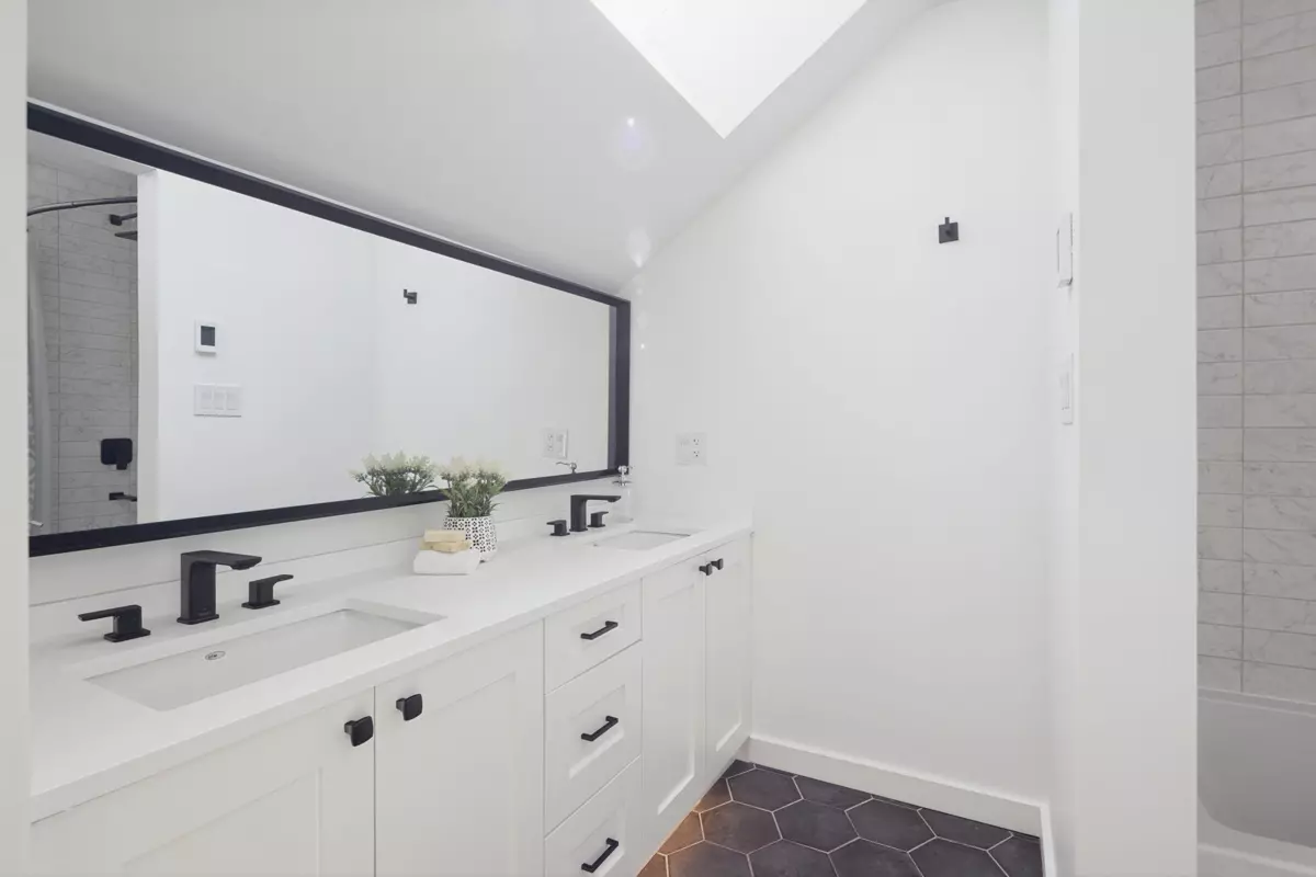 Family Room Photo of 207 1518 Bowser Avenue, North Vancouver, BC