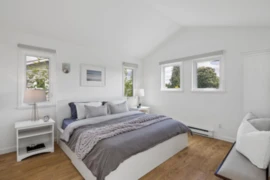 207 1518 Bowser Avenue, North Vancouver, BC