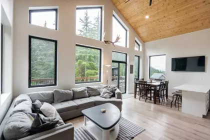 Breakfast Nook Photo of 47020 Snowmist Drive, Agassiz, BC