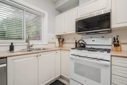 Pantry Photo of 505 34101 Old Yale Road, Abbotsford, BC