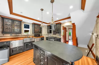 Kitchen Photo of 4580 W 1st Avenue, Vancouver, BC