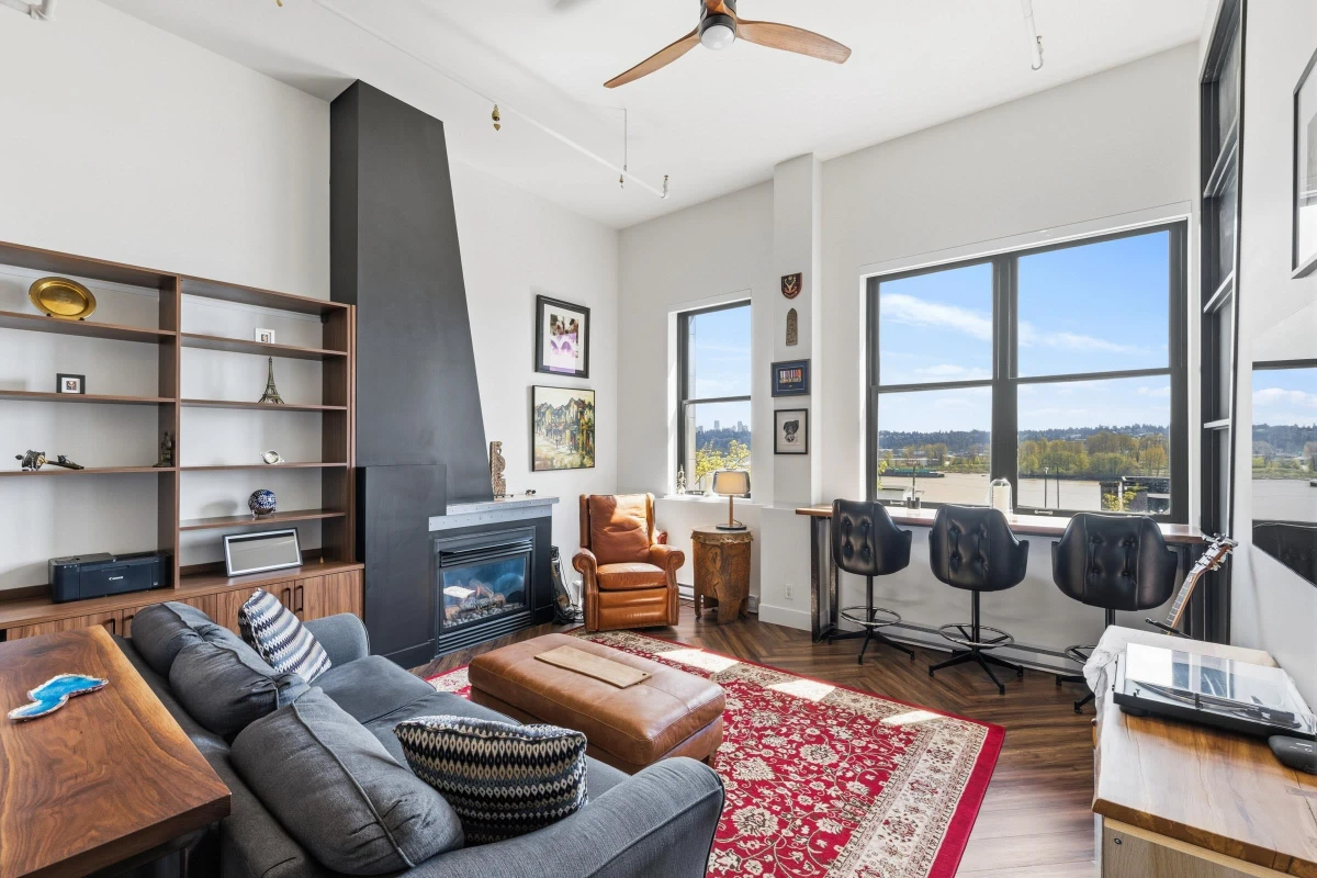 Family Room Photo of 414 549 Columbia Street, New Westminster, BC