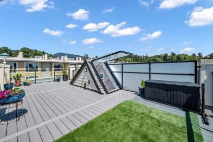 Swimming Pool Photo of 74 728 W 14th Street, North Vancouver, BC
