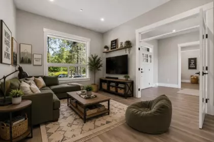 Swimming Pool Photo of 30536 Silverhill Avenue, Mission, BC