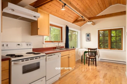 Mudroom Photo of 709 Windjammer Road, Bowen Island, BC