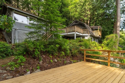 Outdoor Kitchen Photo of 709 Windjammer Road, Bowen Island, BC