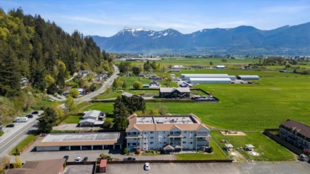 Aerial View of 304 46966 Yale Road, Chilliwack, BC