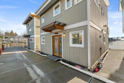 Garage Interior Photo of 20 415 W Esplanade Avenue, North Vancouver, BC