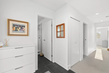 Guest Bathroom Photo of 20 415 W Esplanade Avenue, North Vancouver, BC