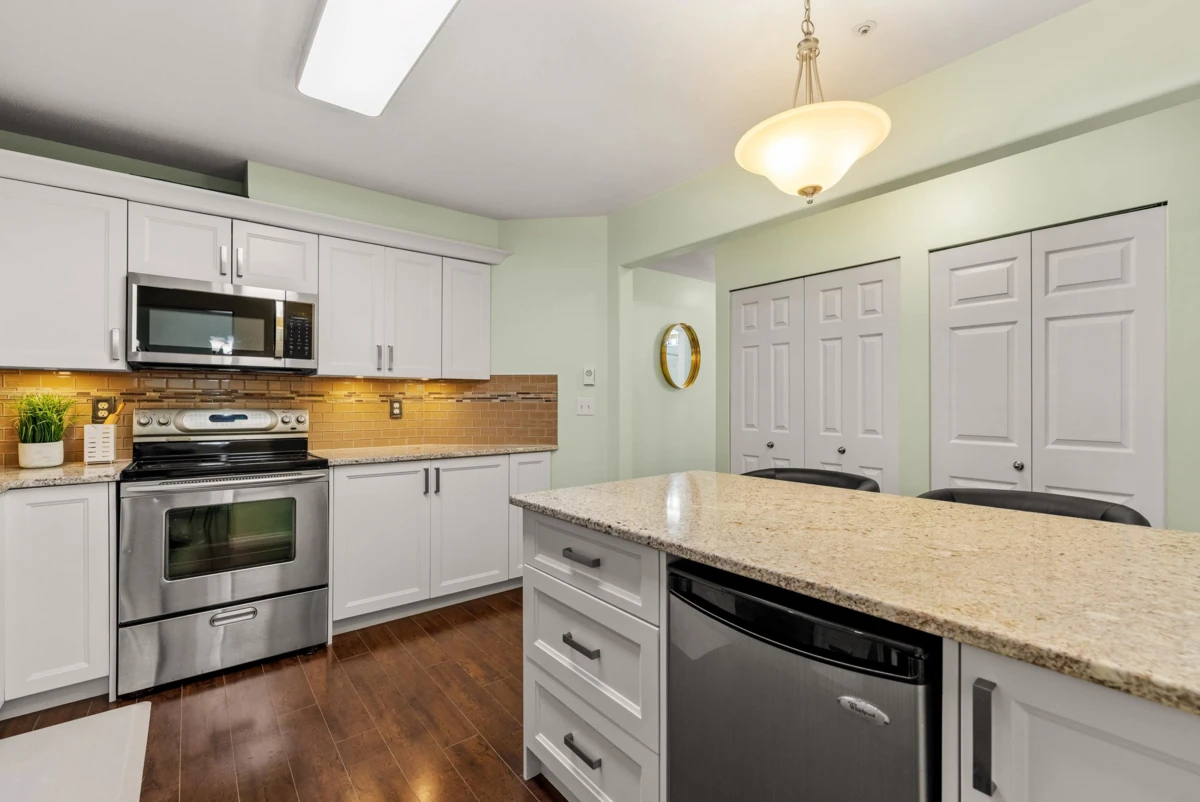 Dining Area Photo of 109 20189 54 Avenue, Langley, BC