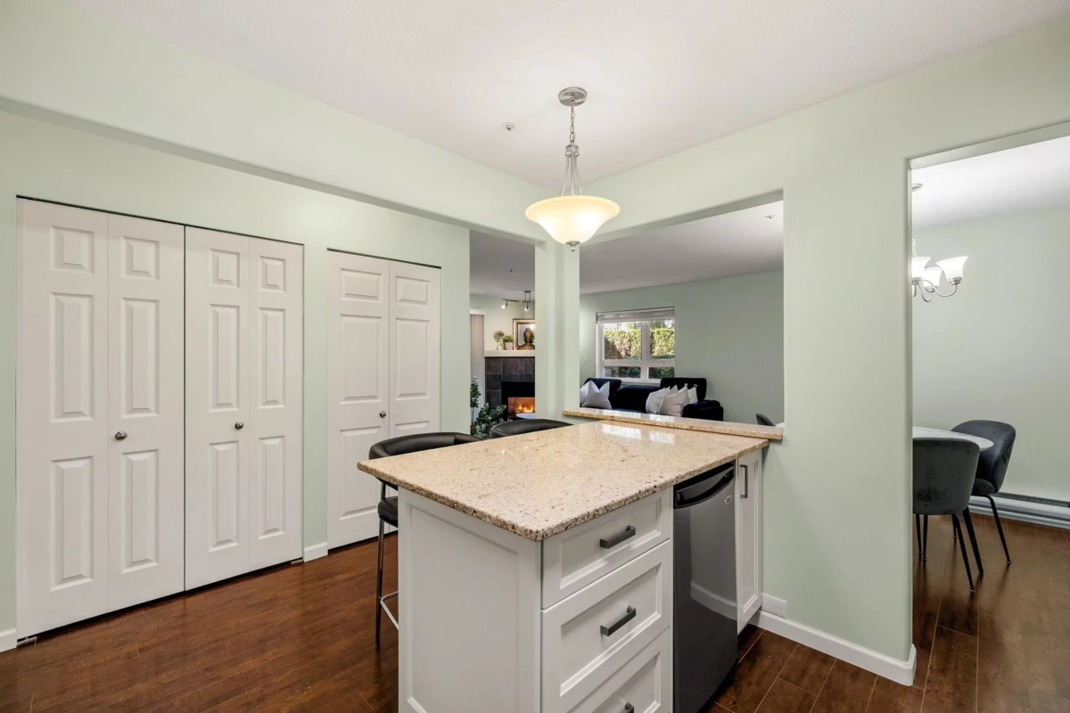 Family Room Photo of 109 20189 54 Avenue, Langley, BC