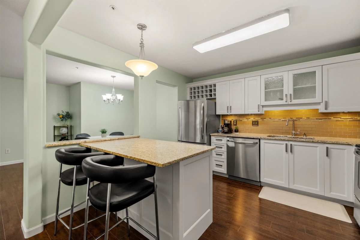Living Room Photo of 109 20189 54 Avenue, Langley, BC
